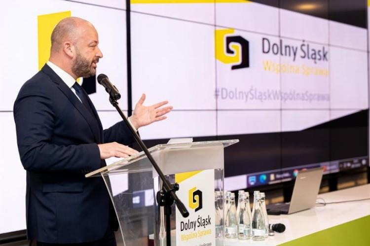 Stowarzyszenie Sutryka krytykuje Nowy Ład PiS-u. Na obniżce podatków stracą samorządy