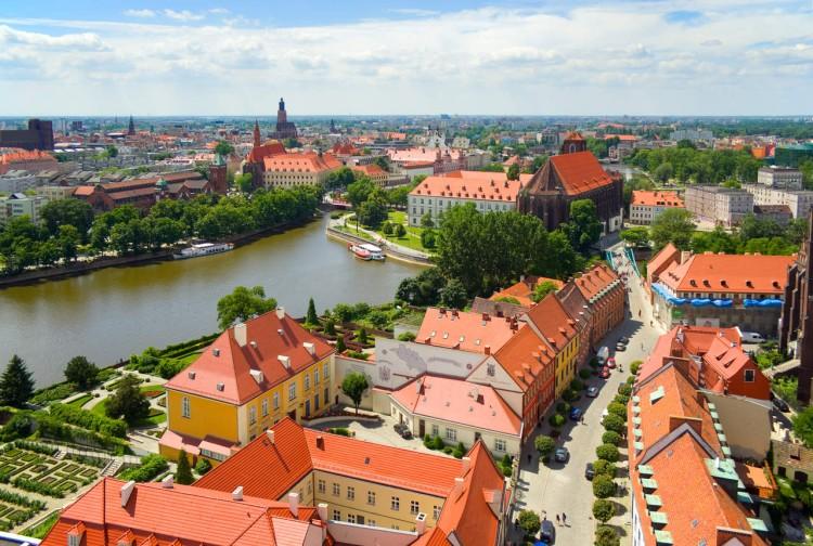 Mieszkanie pod inwestycję we Wrocławiu – kawalerka czy dwupokojowe?