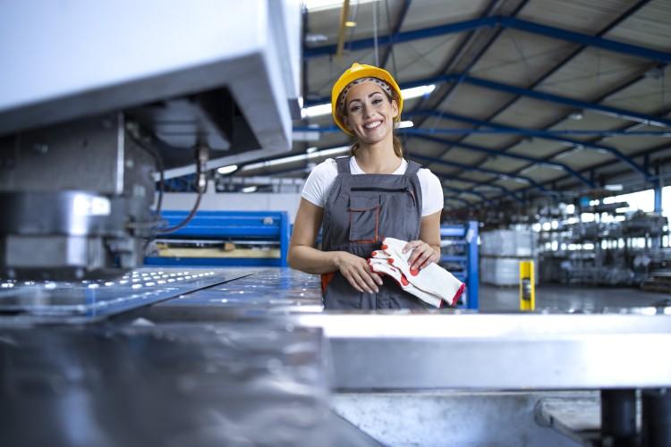 Perspektywy kariery w produkcji we Wrocławiu – jakie stanowiska są dostępne?
