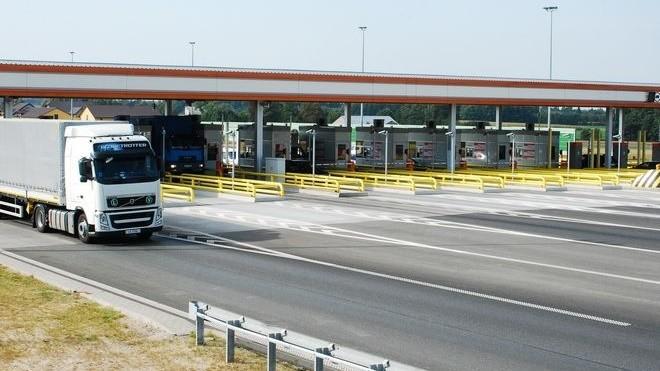 Zderzenie czterech samochodów na A4. Gigantyczne korki na wjeździe do Wrocławia