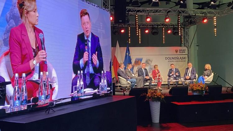 Dolnośląski Kongres Samorządowy. O uchodźcach, funduszach unijnych i służbie zdrowia