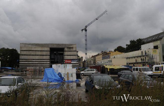 Miał 2,5 promila. Pracował w dźwigu na budowie Narodowego Forum Muzyki