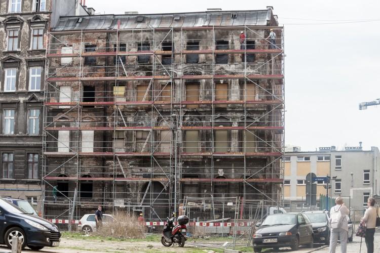 Kamienica z filmu Spielberga znika z Nadodrza. Nie udało się jej uratować [ZDJĘCIA]