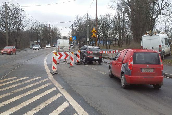 Koniec utrudnień dla kierowców i pasażerów na wschodzie Wrocławia. Służby uporały się z awarią