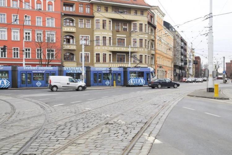 Awaria autobusu na torowisku. Utrudnienia na Pomorskiej