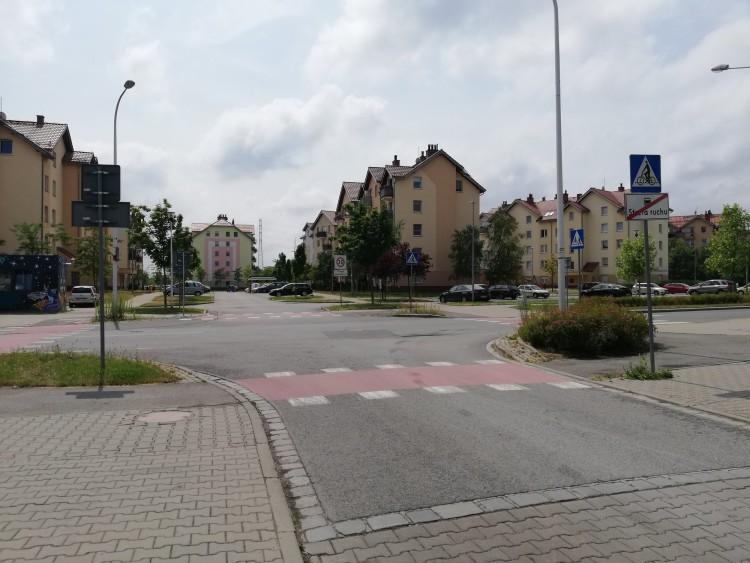 Wrocław: Nowe progi zwalniające na Stabłowicach. Wnioskowali o nie mieszkańcy
