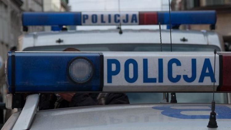 Potrącenie pieszego we Wrocławiu. Poszukiwany listem gończym wbiegł pod autobus