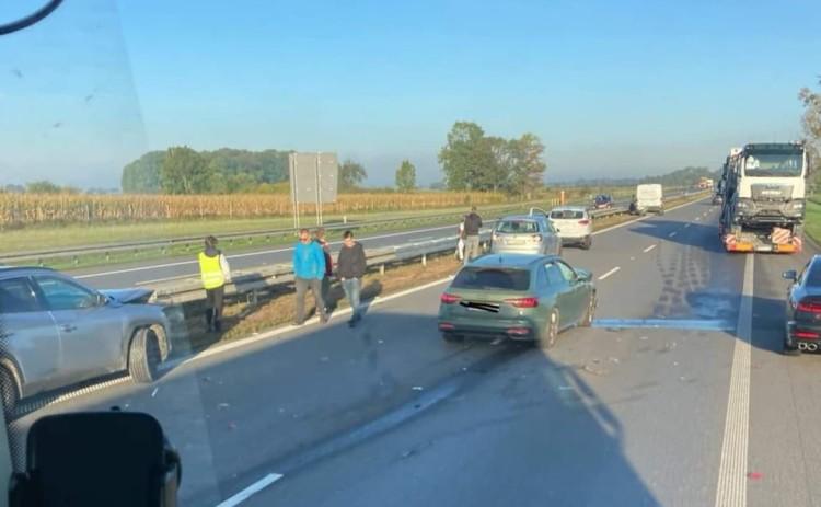 Dwa poważne wypadki na autostradzie A4. Droga jest całkowicie zablokowana