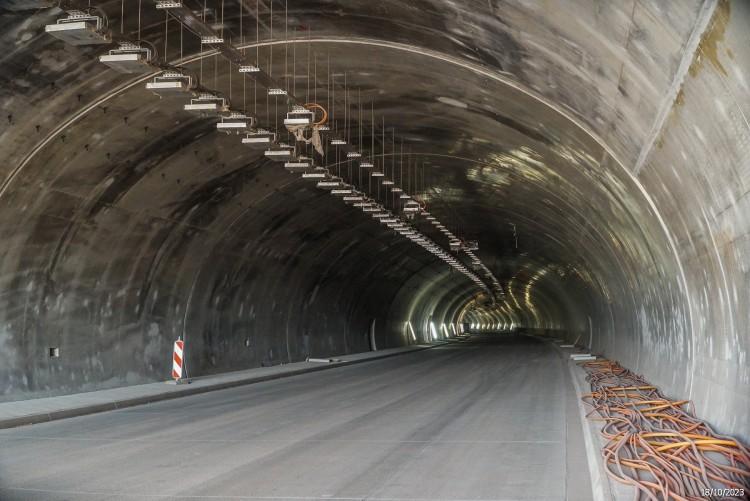 Zaglądamy do tunelu na drodze Wrocław - Praga. Już prawie gotowe!