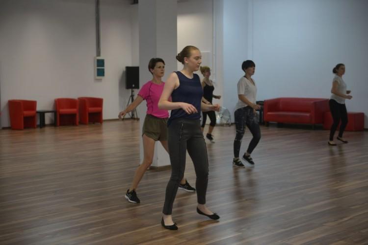 Dni otwarte szkoły tańca w Magnolii. Bezpłatne lekcje latino dance i tańca na rurze [ZDJĘCIA]