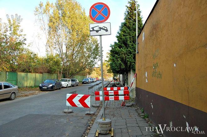 Od środy pojedziemy wolniej na jednej z ulic w samym centrum miasta. Miasto rozszerza strefę 30