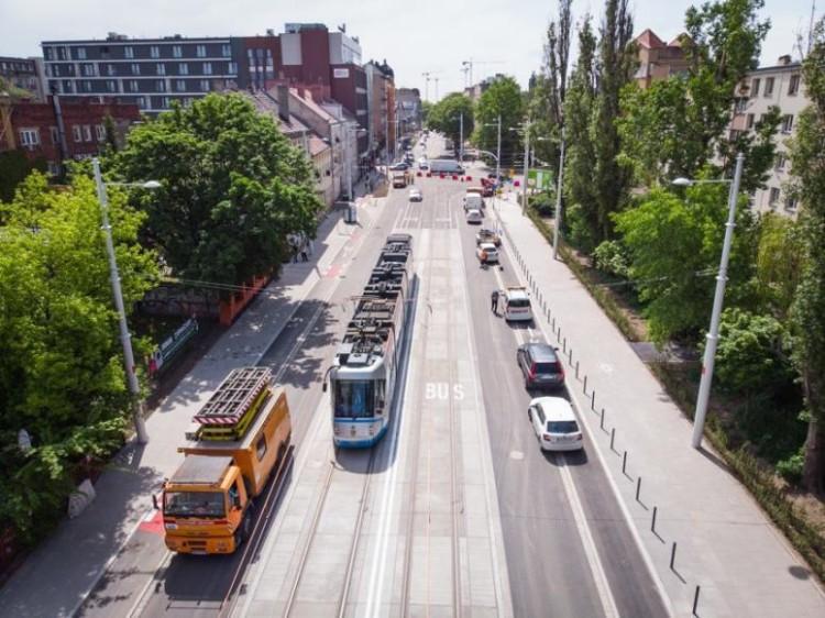 Uszkodzona sieć trakcyjna na Hubskiej. Utrudnienia w ruchu na dłużej