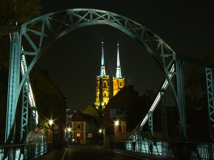 Jest praca dla latarnika na Ostrowie Tumskim! Trzeba zapalać lampy gazowe