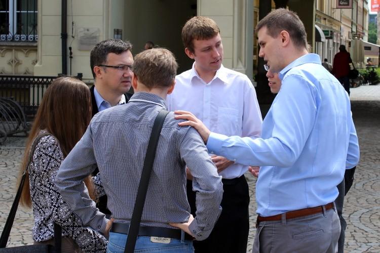 Przeciwnicy Dutkiewicza chcą większej władzy dla rad osiedli