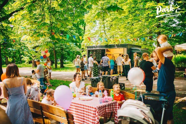 Znów będzie można zjeść śniadanie w parku