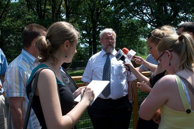 Prezes wrocławskiego ZOO: 5 małpek zmarło od złej diety, upadku i ze starości