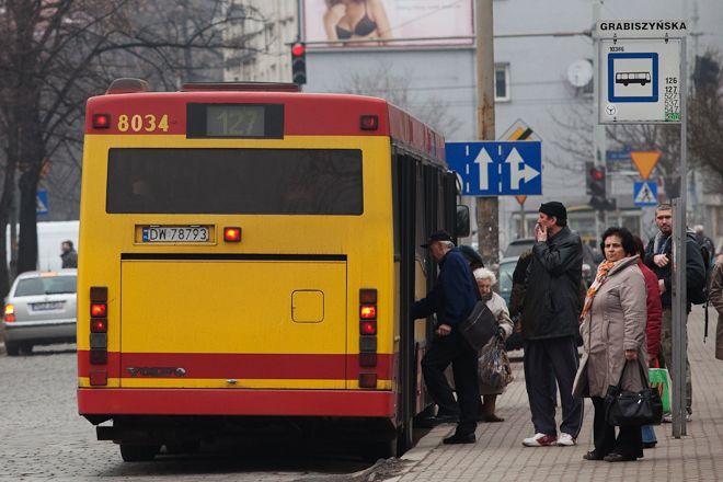 Po wakacjach szykują zmiany w komunikacji miejskiej. Jedna z linii nadal będzie zawieszona