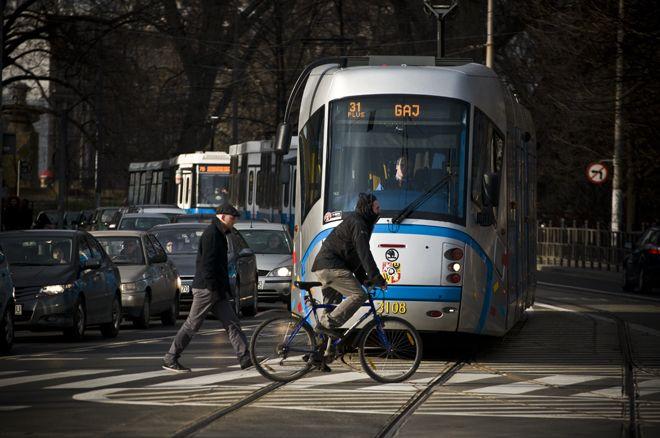 Na Sienkiewicza wydzielają torowisko dla tramwajów