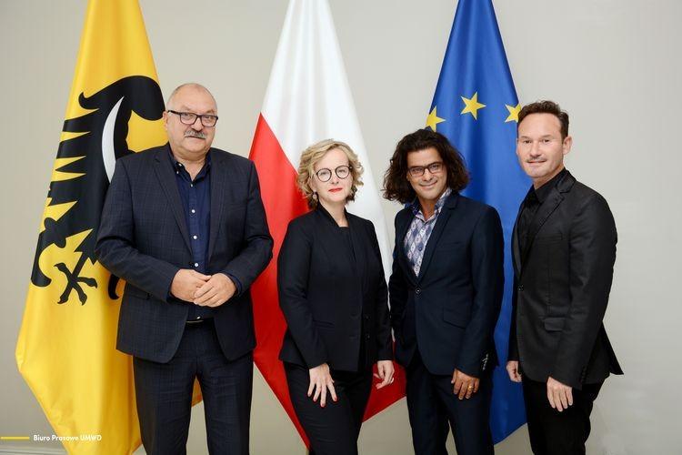 Z Nowego Jorku do Wrocławia. Przedstawiono nową dyrekcję Opery Wrocławskiej