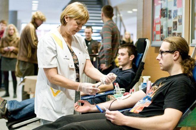 Wampiriada: honorowe studenckie krwiodawstwo
