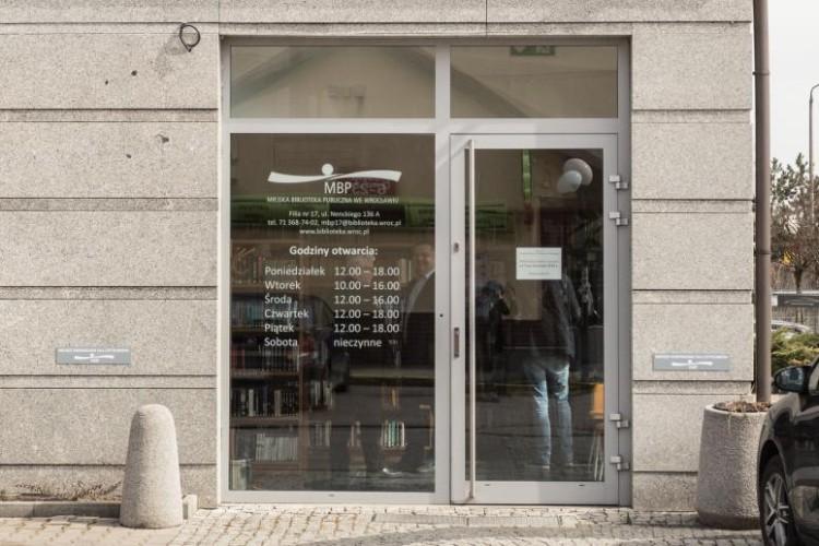 Miejska Biblioteka Publiczna we Wrocławiu zmienia nazwę