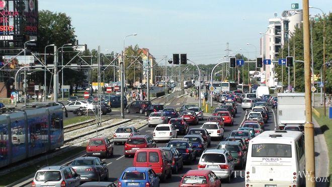 Biegacze kontra samochody, czyli dyskusja o wrocławskim maratonie
