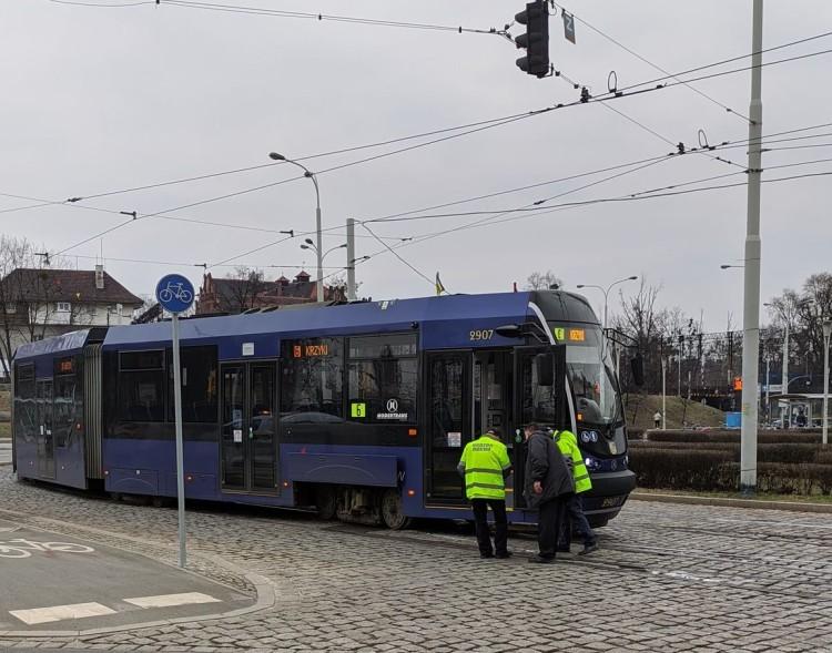 Wykolejenie tramwaju na Ołbinie