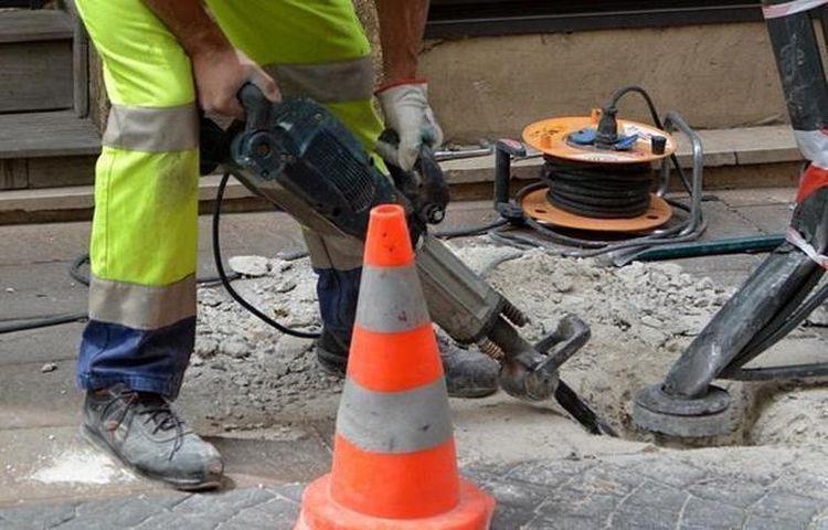 Nocne roboty drogowe w centrum. Utrudnienia dla kierowców