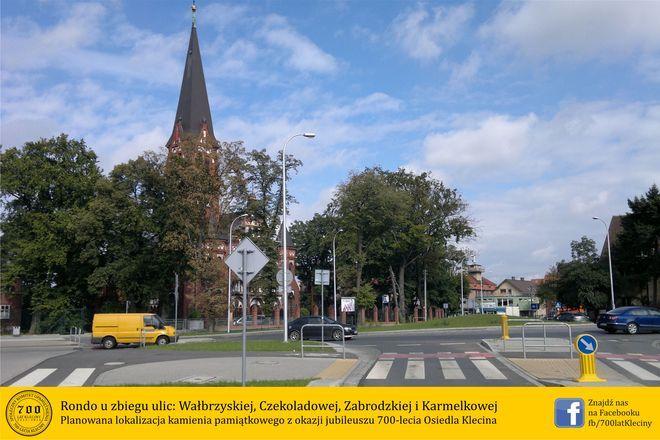 Do końcu roku na rondzie na Klecinie może stanąć nietypowy pomnik. Mieszkańcy sami zbierają pieniądze