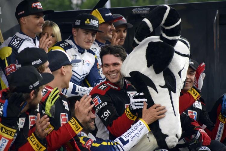 Tai Woffinden zostaje w Betard Sparcie