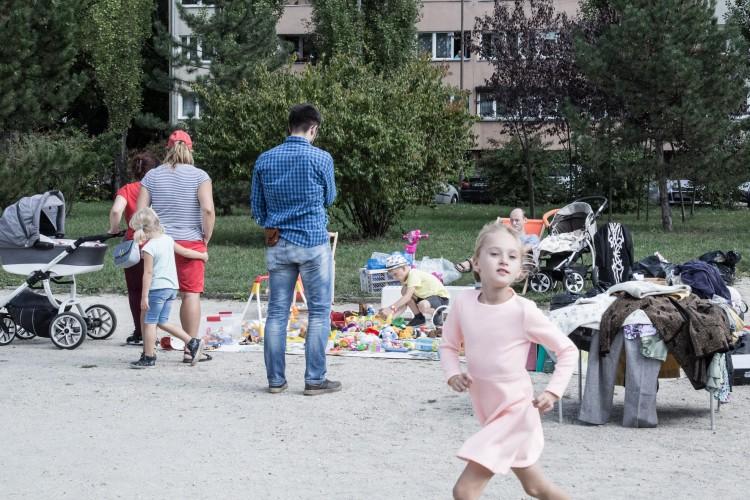 Koszulki, pluszaki i unikaty. Pchli targ w Sercu Szczepina [ZDJĘCIA]