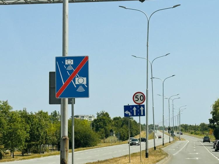 Odcinkowy pomiar prędkości na al. Sobieskiego wciąż nie działa. Nie ma prądu