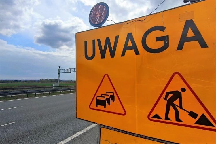 Naprawiają autostradę A4. Aż osiem godzin utrudnień