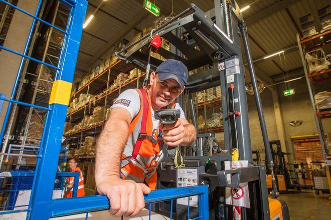 Amazon szuka pracowników do wielkiego centrum pod Wrocławiem. Zapłaci też za ich edukację