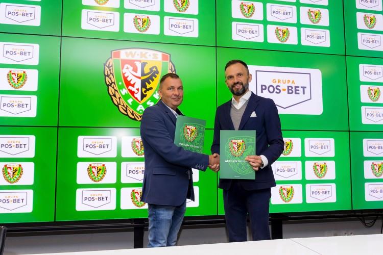 Piłkarski Śląsk kontynuuje współpracę ze sponsorem. POS-BET na dłużej z WKS-em