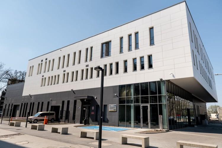 Politechnika Wrocławska otwiera nowoczesny budynek z 12 laboratoriami