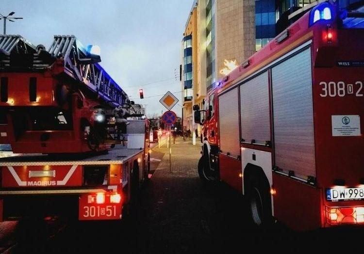 Wrocław: Pożar w pralni przy ul. Kolejowej. Na miejscu dwa zastępy straży pożarnej