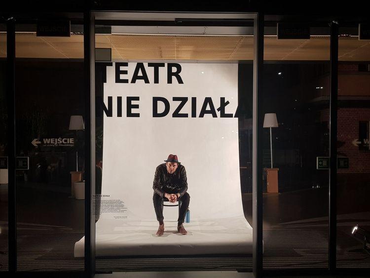 Happening artystów Capitolu. Zainspirowały ich galerie handlowe i Kościół [ZDJĘCIA]