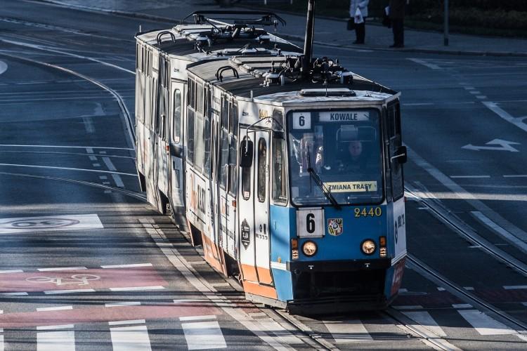 Zaczął się długi weekend. Sprawdź, jak zmienią się rozkłady MPK