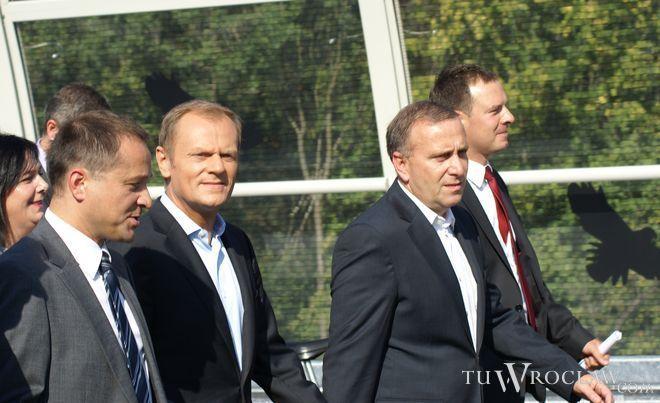 Premier Donald Tusk przyjechał pociągiem z dwudniową wizytacją Wrocławia