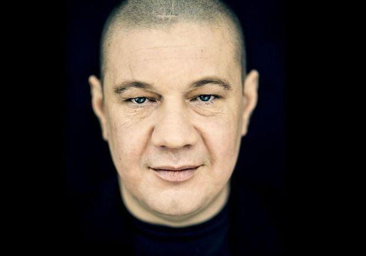 Marek Dyjak zaśpiewa we Wrocławiu piosenki Przemysława Gintrowskiego