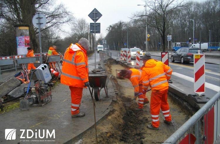 Utrudnienia na Sępolnie. Poszerzają jezdnię