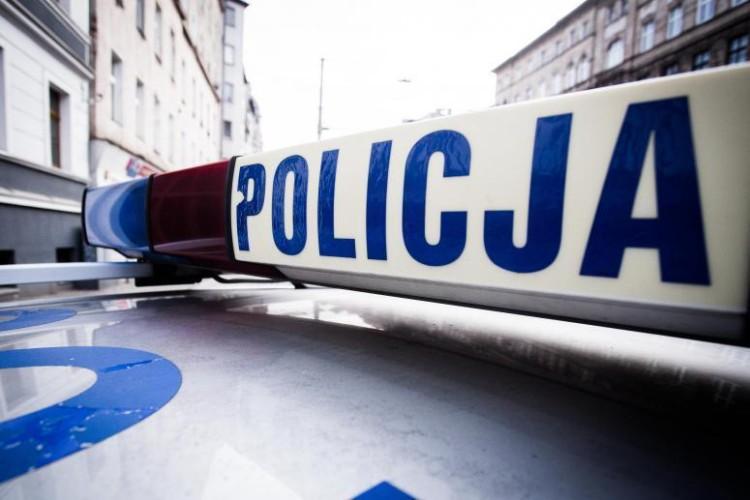 Taksówkarz potrącił dwie kobiety na pasach