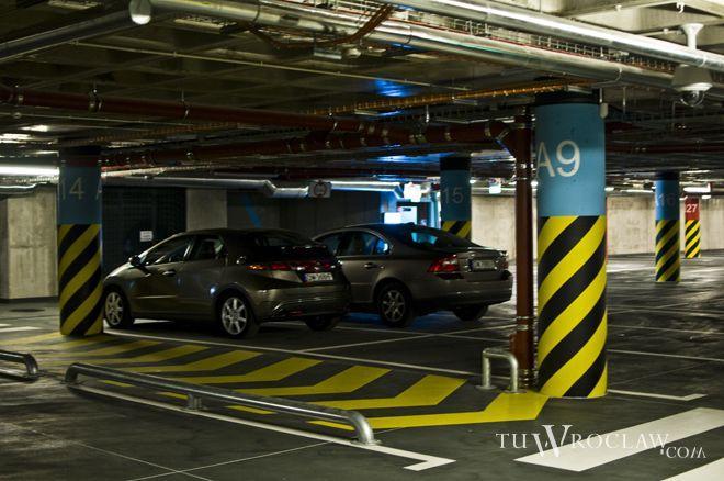 Na parkingu pod Dworcem Głównym dłużej postoisz za darmo