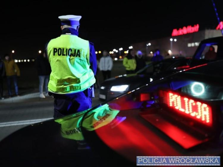 Nielegalne wyścigi we Wrocławiu. 6 osób zatrzymanych podczas nocnej akcji policji