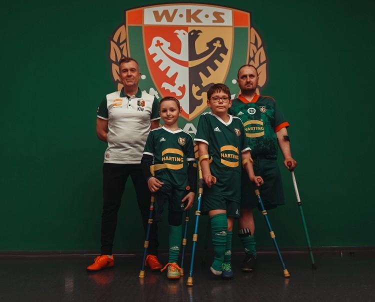 We Wrocławiu powstała drużyna ampfutbolu. To piłka nożna osób niepełnosprawnych [WIDEO]