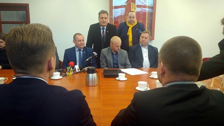 Koniec sporu w MPK. Pracownicy dostaną dwa razy więcej niż zapowiedział prezes
