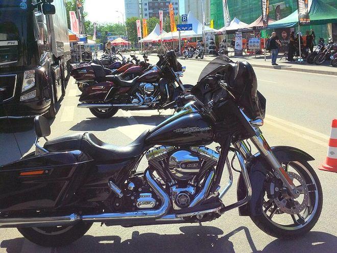 Przyjdź do Sky Tower i wybierz się na przejażdżkę legendarnymi motocyklami