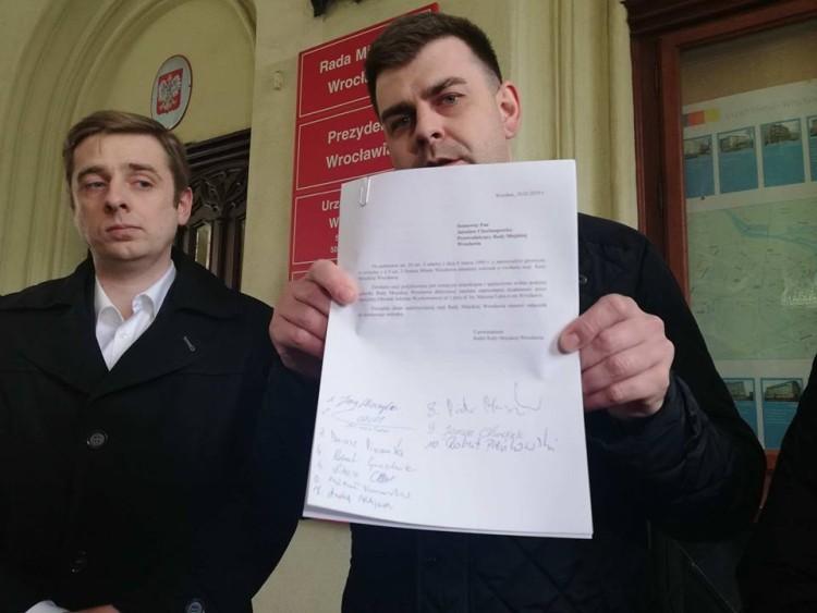 Radni PiS domagają się sesji nadzwyczajnej w sprawie likwidacji ośrodka specjalnego