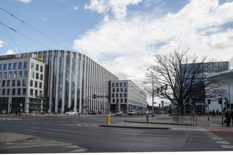 Nowy biurowiec przy Wroclavii sprzedany za 74,5 mln euro